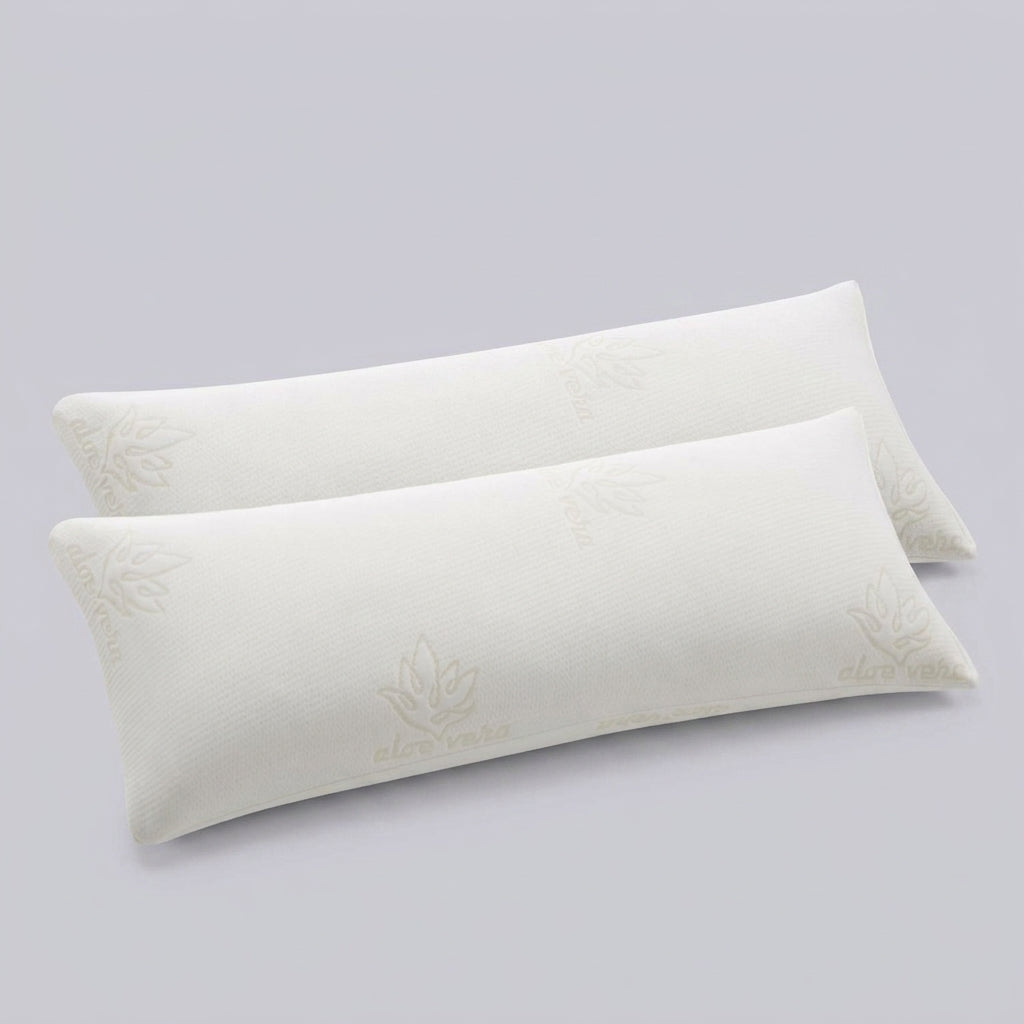 Pack de 2 almohadas viscoelásticas de copos Pareja, sobre fondo liso de estudio